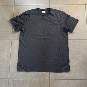 Taylor Stitch gray thick pocket t-shirt